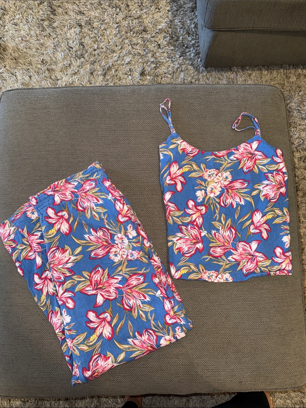 A New Day Blue and Floral Linen set  Top (xl) and Pants (L)